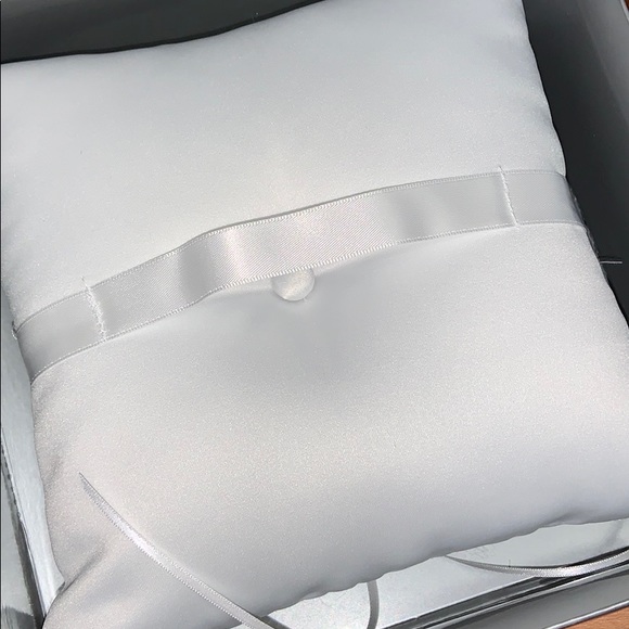 NWT Lucky Collections Ring Bearer Satin Pillow - Picture 3 of 6